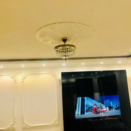 Hermes Apartment *